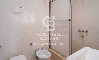 Casa  3 dormitorios, con patio y cochera en Fomento 9 de julio