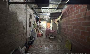 Venta de Casa 3 ambientes con cochera, parrilla y jardín en Hudson