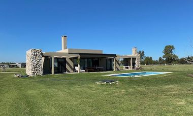 Casa en Estancia Villa Maria