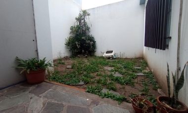 VENTA CASA 4 AMB CON COCHERA CASEROS