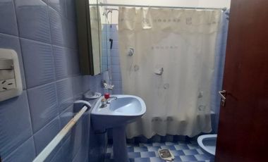 VENTA CASA 4 AMB CON COCHERA CASEROS