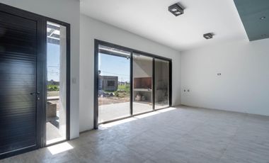 Casa en venta 3 dormitorios Ibarlucea