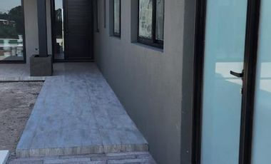 Casa en venta 3 dormitorios Ibarlucea