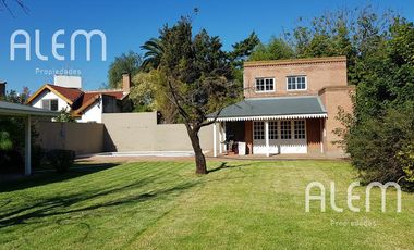 Casa en venta en Adrogué