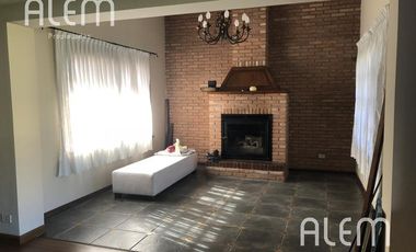 Casa en venta en Adrogué
