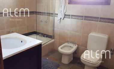 Casa en venta en Adrogué