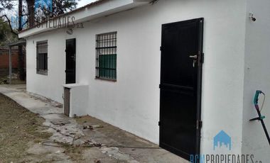 Venta de 2 casas sobre lote propio de 10x42 - Mar de Ajó Norte