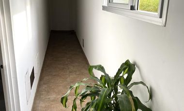 Venta de Departamento de 2 ambientes en Wilde con patio y cochera opcional (24324)