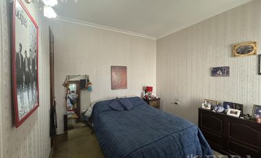Venta de casa 5 ambientes con cochera y local en Sarandí