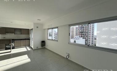 Venta de departamento 1 ambiente con balcón en Wilde