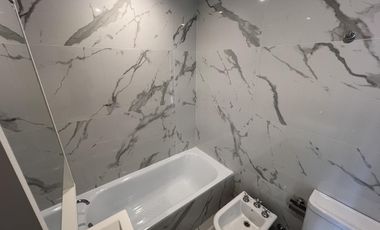 Venta de departamento 1 ambiente con balcón en Wilde