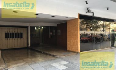 Cochera enAv.  Luro entre Cordoba y Santiago del Estero