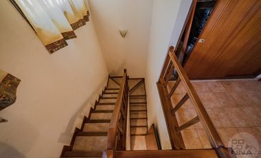 Casa de 7 ambientes en Venta, Caseros, Partido de Tres de Febrero, Provincia de Buenos Aires.