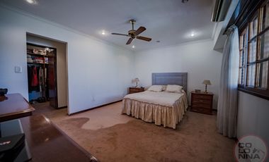 Casa de 7 ambientes en Venta, Caseros, Partido de Tres de Febrero, Provincia de Buenos Aires.