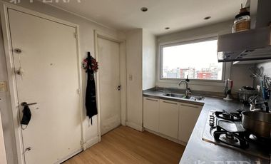 Venta departamento 5 ambientes con balcón y baulera en Avellaneda