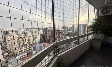Venta departamento 5 ambientes con balcón y baulera en Avellaneda