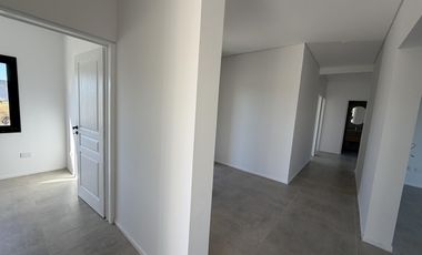 Casa a estrenar en San Sebastian Sector 7!!