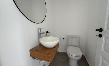 Casa a estrenar en San Sebastian Sector 7!!