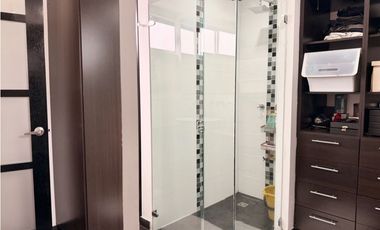 Vendo casa de dos niveles en conjunto en cajica