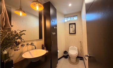 Vendo casa de dos niveles en conjunto en cajica