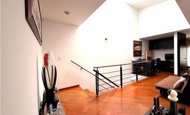 Vendo casa de dos niveles en conjunto en cajica