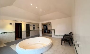 Vendo casa de dos niveles en conjunto en cajica