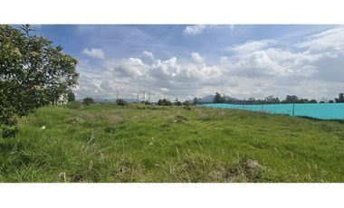 Venta de Lote 2.000 M2 Comercial - Industrial