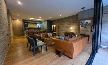 Vendo moderno y amplio apartaestudio, 1 alcoba, Poblado parte baja
