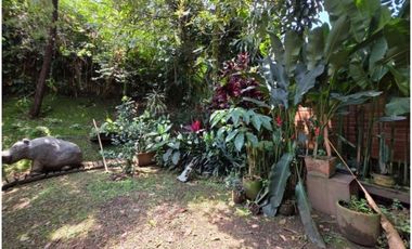 HERMOSA CASA EN VENTA EL POBLADO, JARDN, TRANQUILIDAD