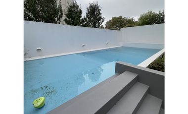 2 ambinetes con cochera, y baulera