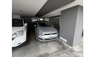 2 ambinetes con cochera, y baulera