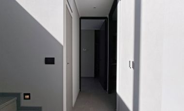 Av. Las Condes 10800 (2 Est /1 Bod) [3167-35]