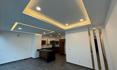 CASA EN RESIDENCIAL RIO EN VENTA