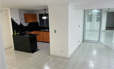 ALQUILO CASA EN CHANIS, LA FONTANA, 3 RECAMARAS, LINEA BLANCA