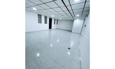 ALQUILO CASA EN CHANIS, LA FONTANA, 3 RECAMARAS, LINEA BLANCA