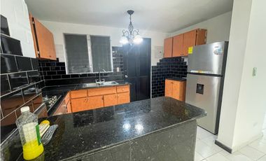 ALQUILO CASA EN CHANIS, LA FONTANA, 3 RECAMARAS, LINEA BLANCA