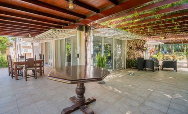 VENTA DE CASA PREMIUM TERREN0 7118 m2 SAUCE VIEJO