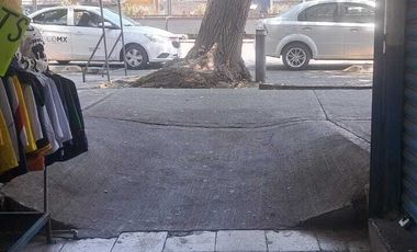 Locales comerciales en venta en el Mercado Tacuba, CDMX.