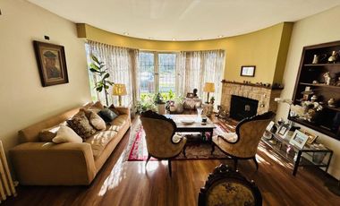 Casa 7 ambientes con parque y pileta venta Burzaco