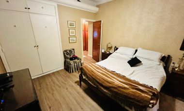 Casa 7 ambientes con parque y pileta venta Burzaco