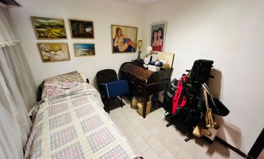 Casa 7 ambientes con parque y pileta venta Burzaco