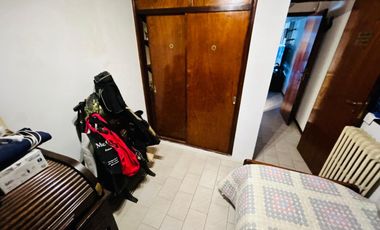 Casa 7 ambientes con parque y pileta venta Burzaco
