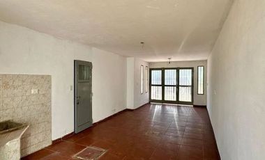 ALQUILER DE CASA CON DEPARTAMENTO ALTOS DE VELEZ