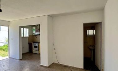 ALQUILER DE CASA CON DEPARTAMENTO ALTOS DE VELEZ