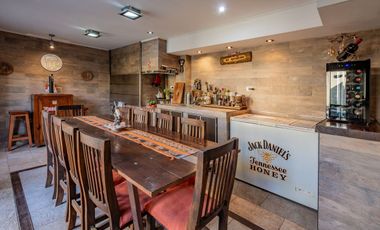 Casa de Categoria -Aldo Bonzi-PERMUTA/FINANCIACION