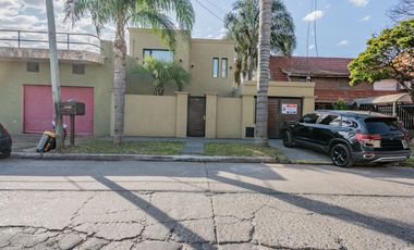 Casa de Categoria -Aldo Bonzi-PERMUTA/FINANCIACION