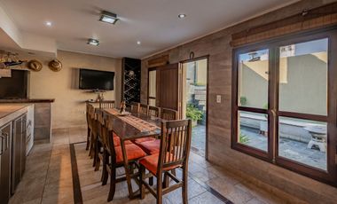 Casa de Categoria -Aldo Bonzi-PERMUTA/FINANCIACION