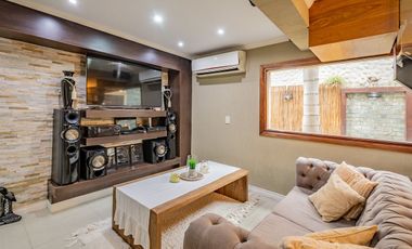 Casa de Categoria -Aldo Bonzi-PERMUTA/FINANCIACION