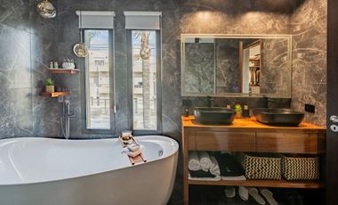 Casa de Categoria -Aldo Bonzi-PERMUTA/FINANCIACION