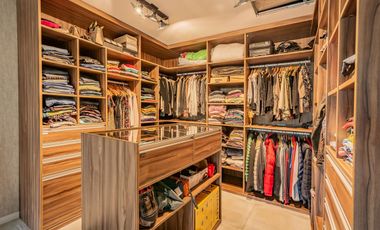 Casa de Categoria -Aldo Bonzi-PERMUTA/FINANCIACION